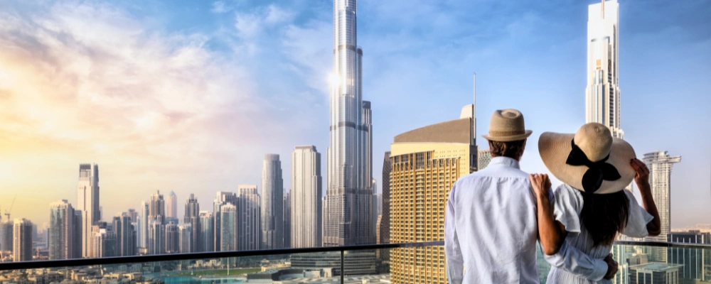Couple embracing the magic of Dubai